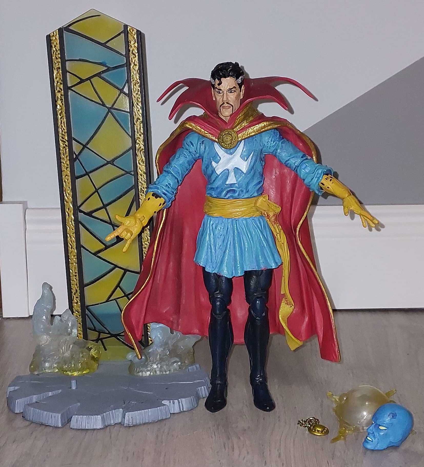 Diamond Select - Marvel Figurka Dr Strange do naprawy