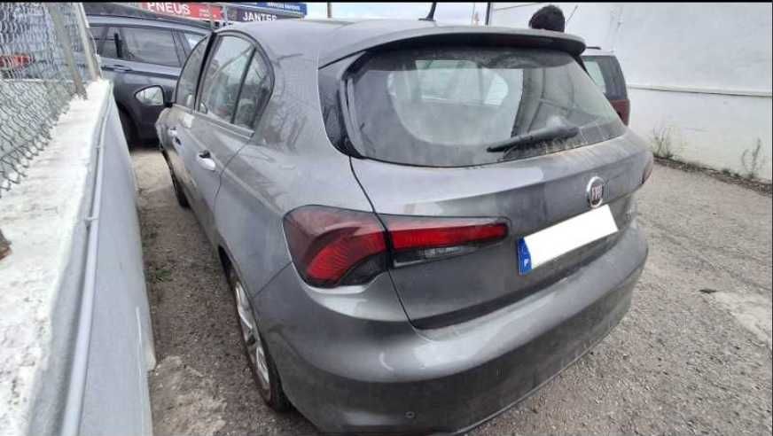 FIAT Tipo Tipo Lounge SALVADO