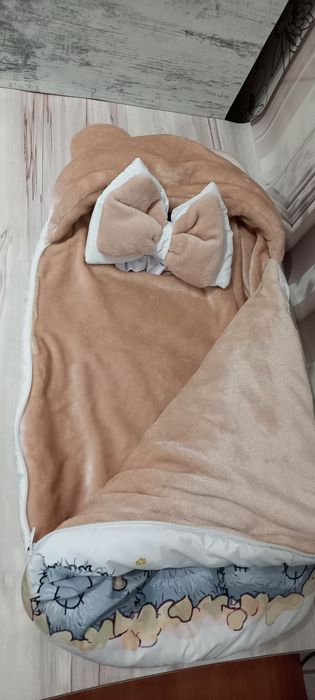 Дитячий зимовий конверт та комбінезон