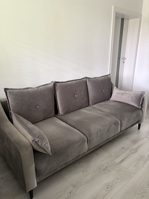 Piękna rozkładana sofa lady
