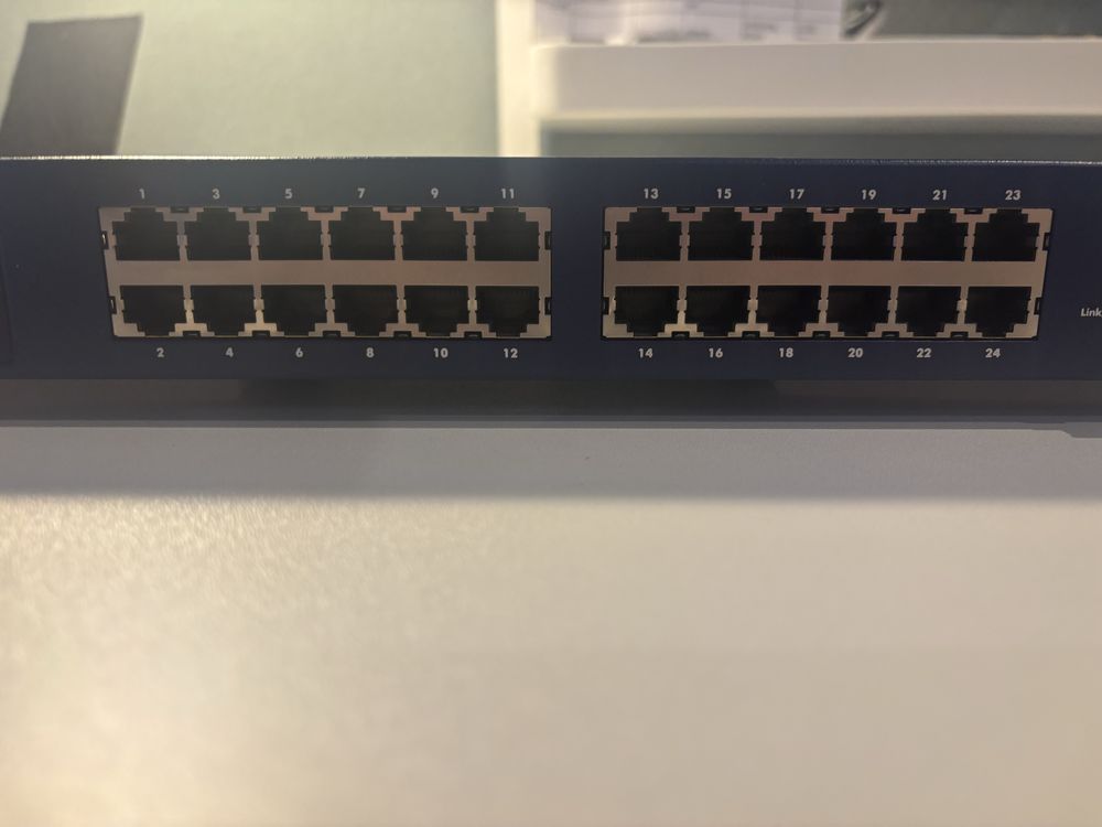 Switch NETGEAR GS724T, 24 Port Gigabit Smart Switch