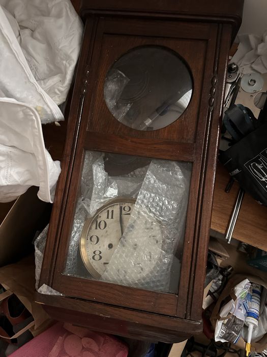 Stary zegar na czesci?