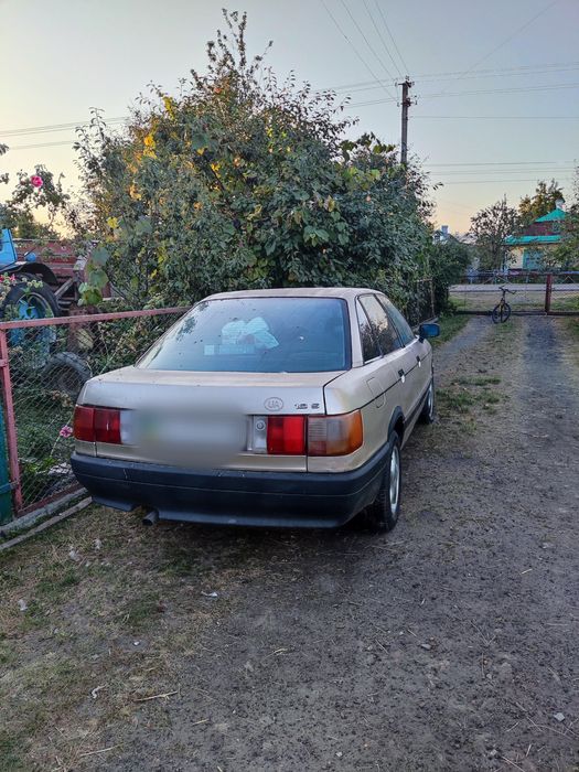 Audi 80 B3 1.8 CC (1987 рік)

Продаю Audi 80 B3, надійний та простий в