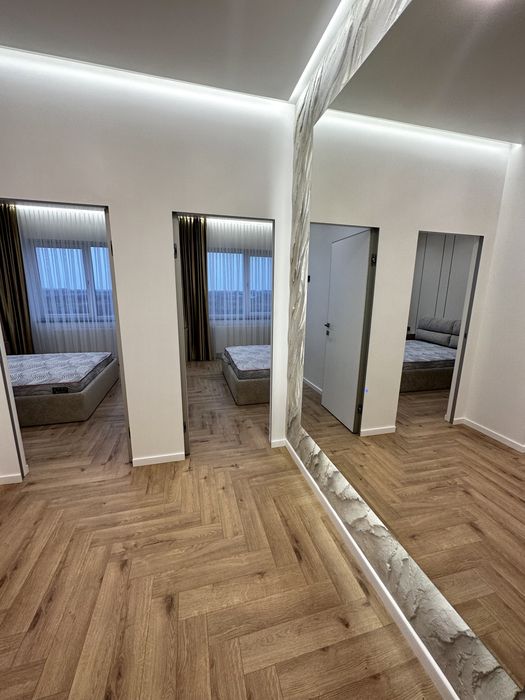 Продаж нового дизайнерського котеджу з ремонтом , меблями