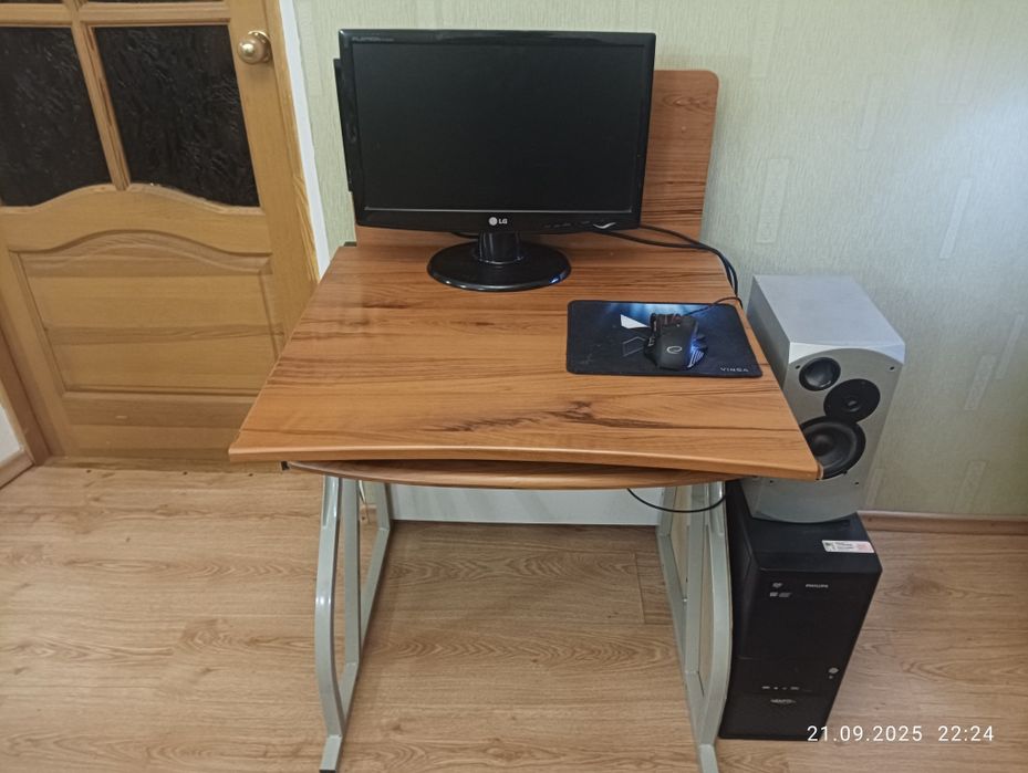 ПК + стіл + акустика