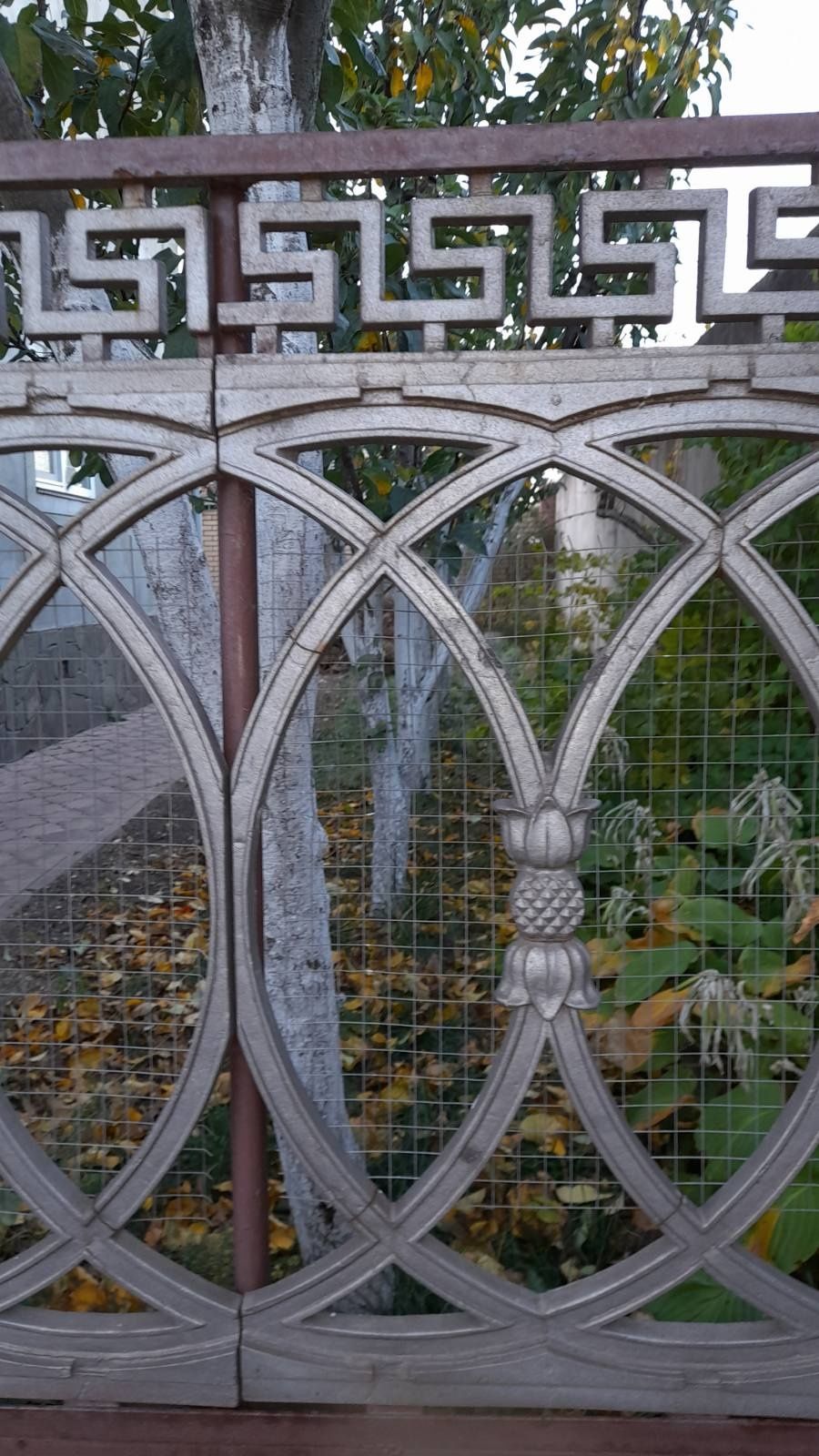 Декоративні фасадні панелі з металу (паркан)