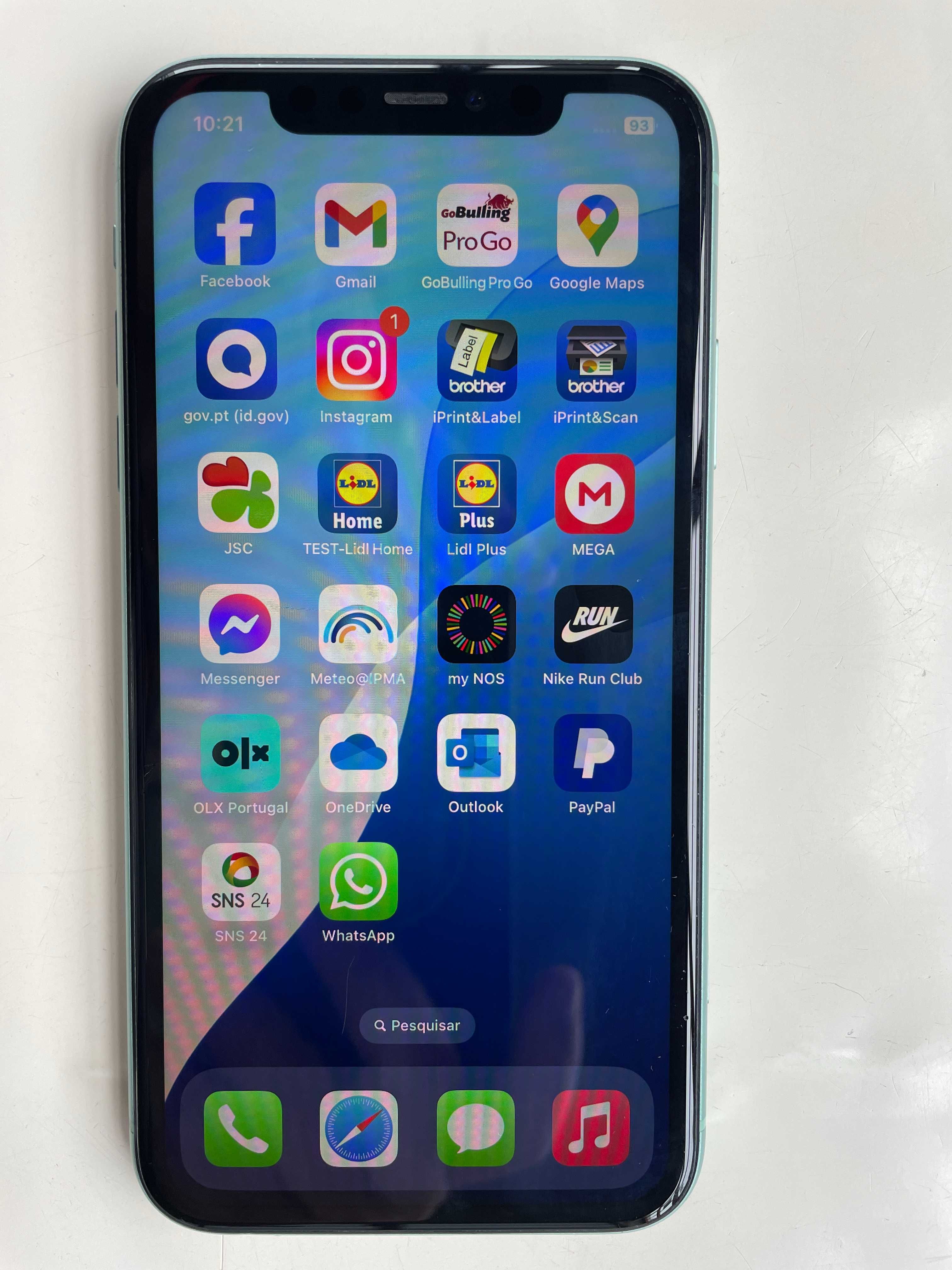 Iphone 11 dois cartões fisicos Bateria nova