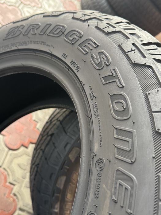 235 65 17 Bridgestone 24 год всесезонная резина как новая 235/65/17
