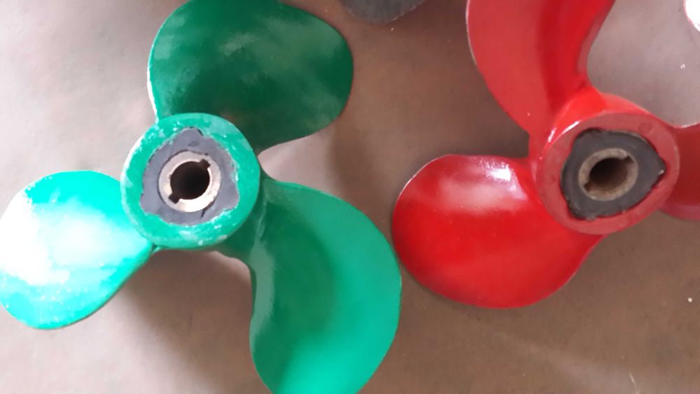 Винт для лодочного мотора ВИХРЬ