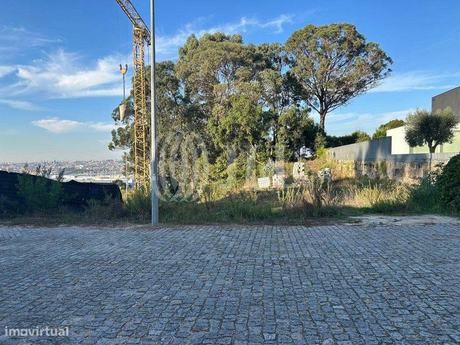 Terreno urbano, em Vila Nova de Gaia, Porto