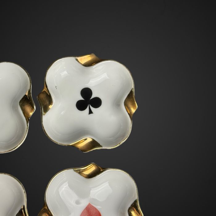Zestaw popielniczek brydżowych 4 szt złocenie B5/083106