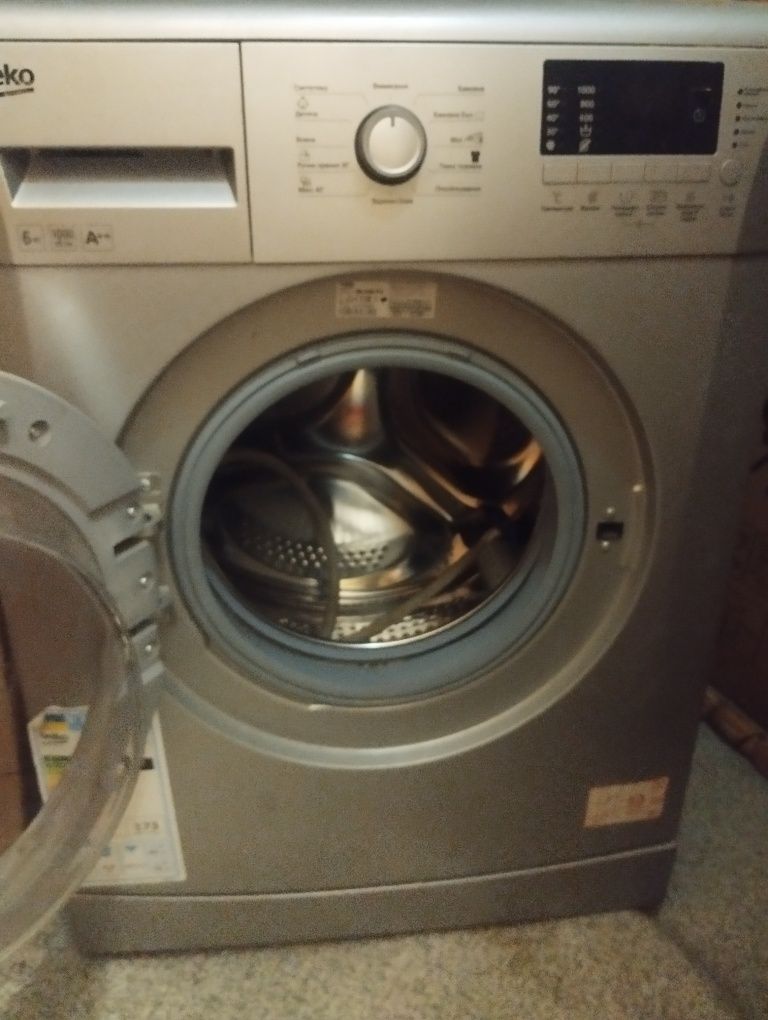 Стиральная машина Beko б/у в отличном рабочем состоянии