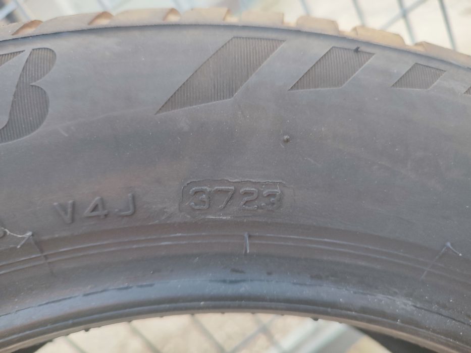 Komplet opon Bridgestone WeatherControl A005 Evo 215/55/16 97V