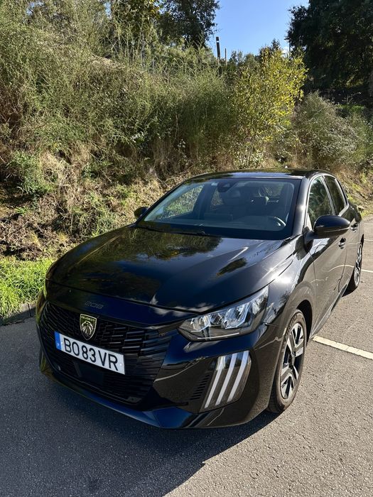 Peugeot 208 allure 1.2 hybrid