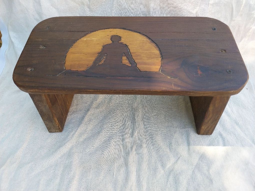 Banco de meditação
