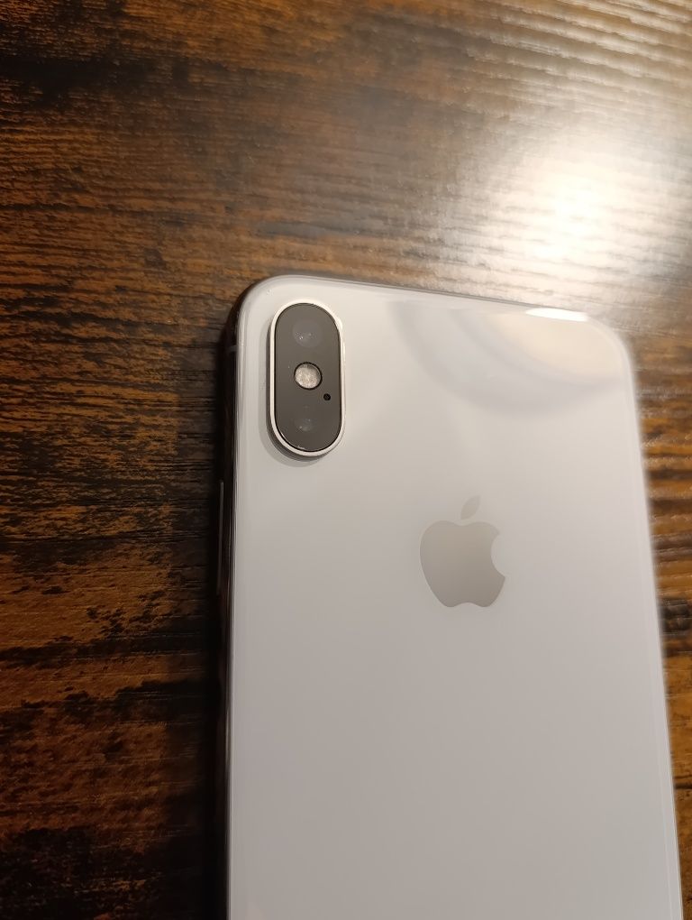 Telefon Apple iPhone X 64GB biały bat. 100%