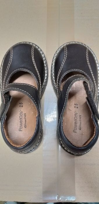 Sapatos menina - Tamanho 25