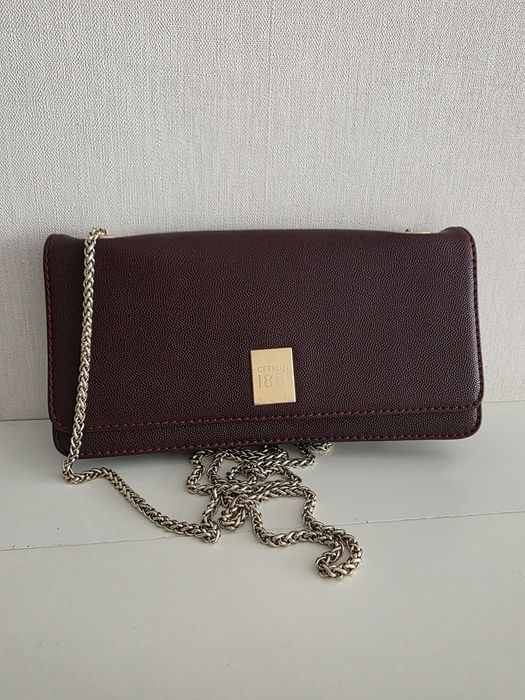 Продам клатч Cerruti!