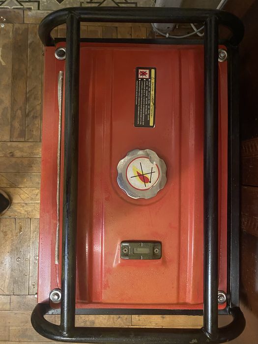 Продам генератор бензиновый