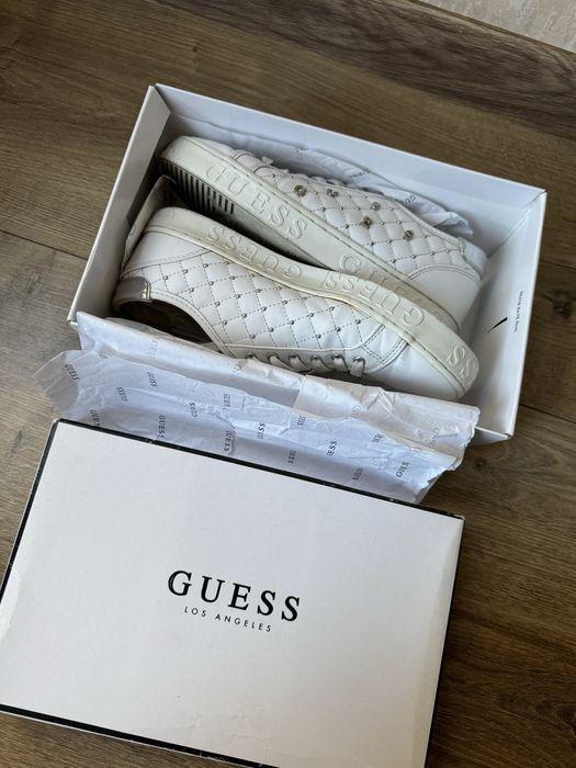 Оригинал guess белые кеды кроссовки 26см 9.5 40р