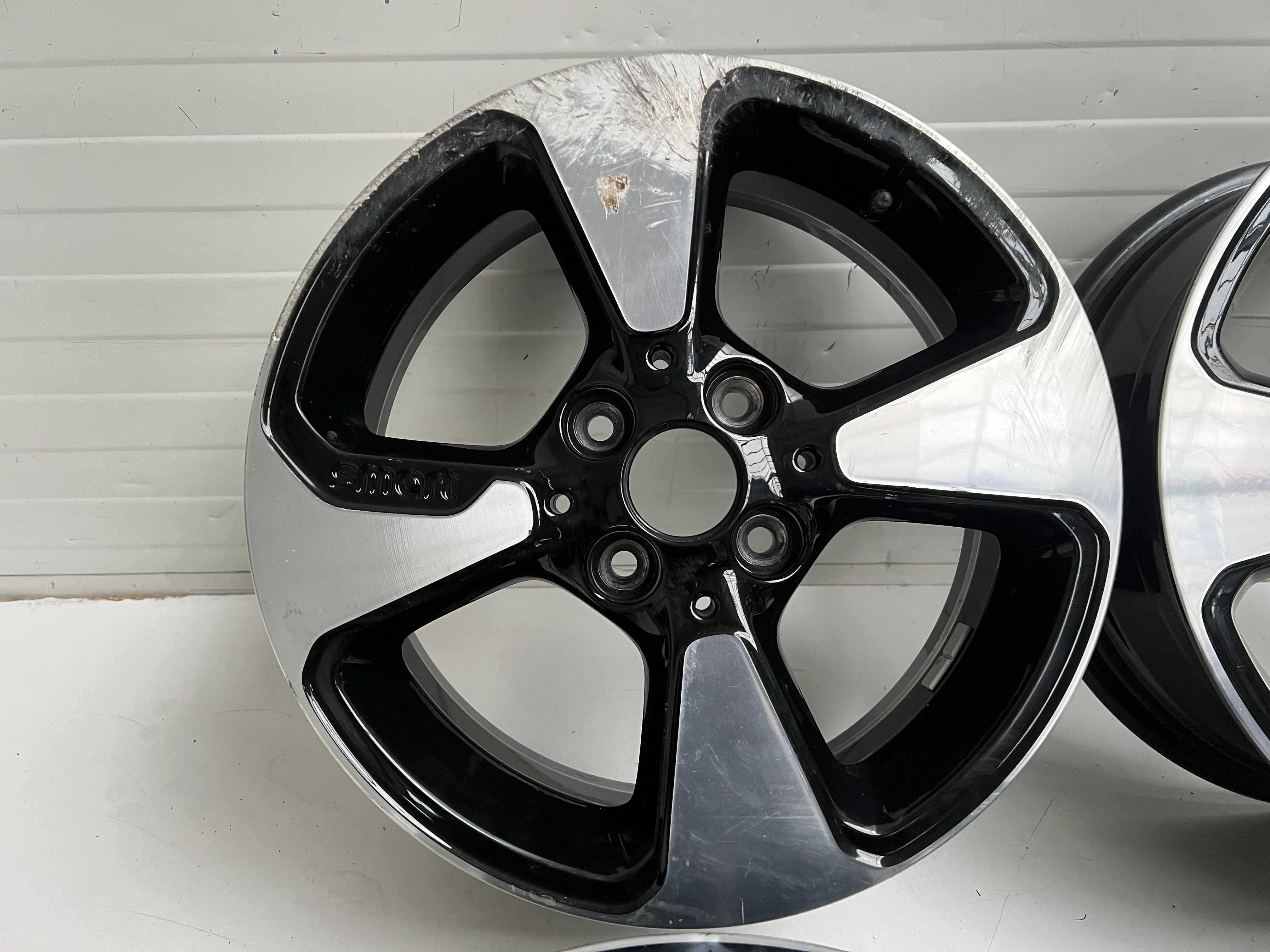 Felgi Smart W453 2x 5J ET32 15" / 2x 5,5J ET42 15" 4x100