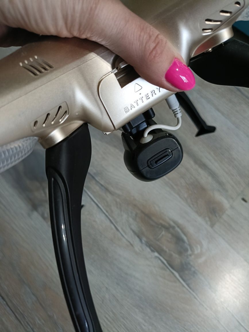 Dron z kamerą HD Syma X8hw