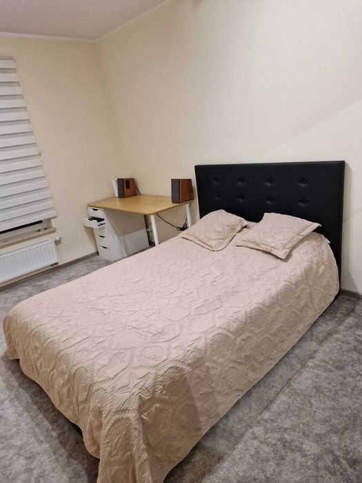 Łóżko sypialniane IKEA z materacem