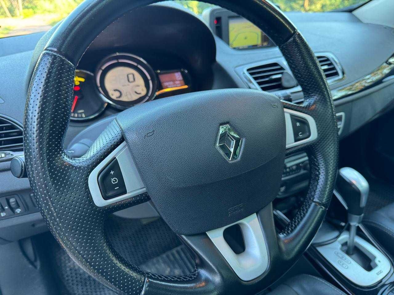 Renault Megane 2011 BOSE