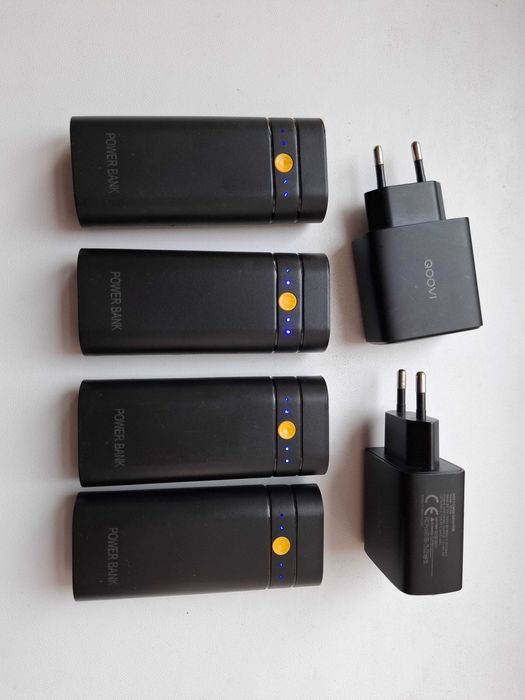 Корпус для павербанку під елементи 18650 з ліхтариком