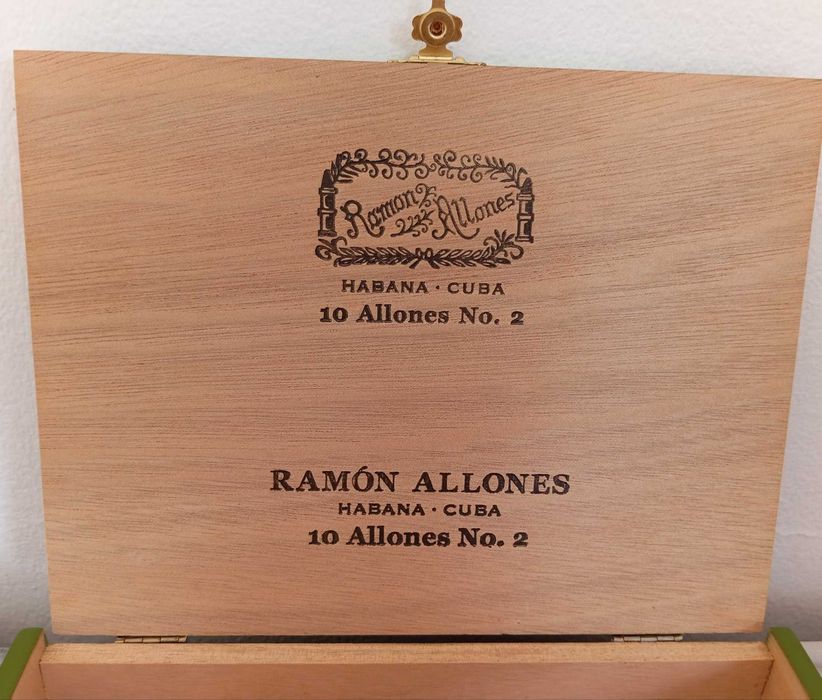 Caixa Ramón Allones Allones