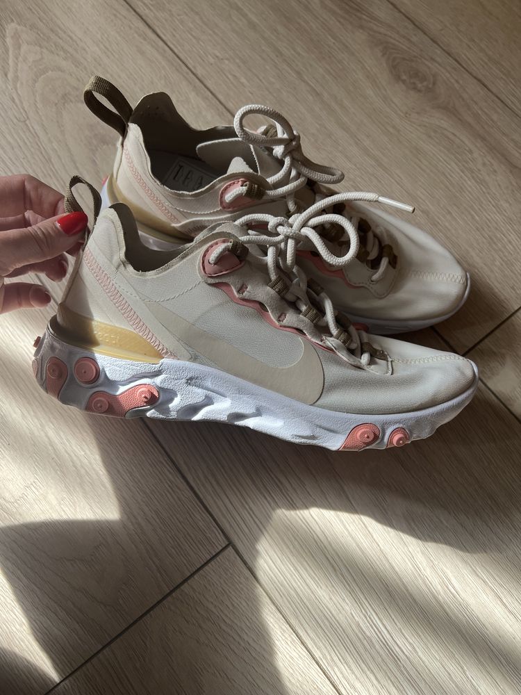 Кросівки Nike react