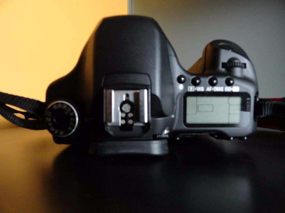 Canon 40D + acessorios, vendo separadamente