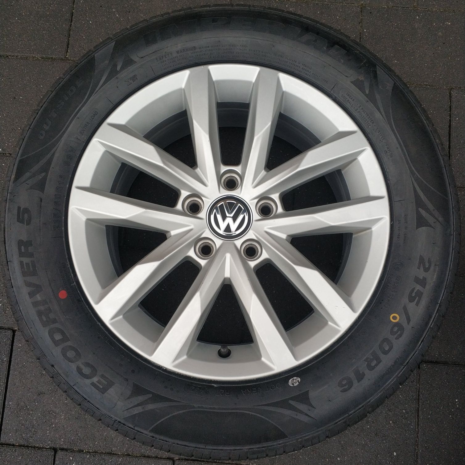 Диски R16 5 112 Volkswagen Passat B8 з шинами 215/60R16 з Німеччини