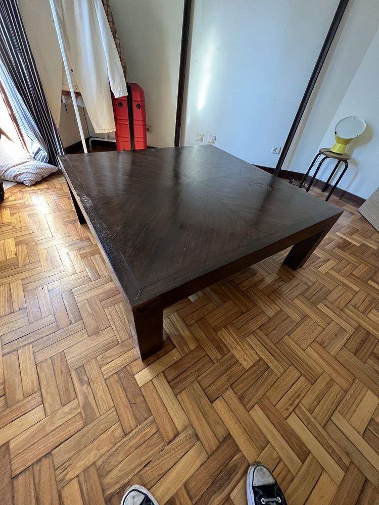 Mesa madera quadrada