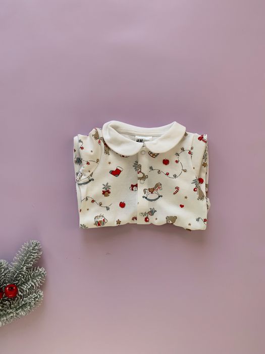 Чоловічок з комірцем та новорічним принтом від h&m