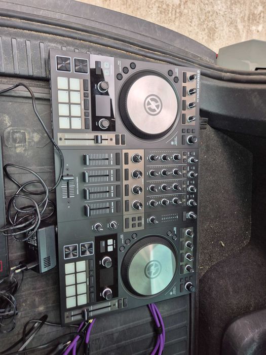 Kontrolery dj Traktor S4, Pioneer DDJ SB3 głośniki  Alesis