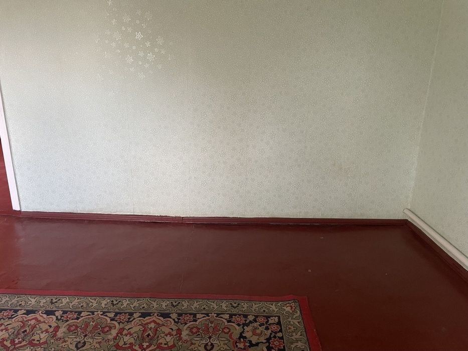 Продам дом в селе  Казначеевка