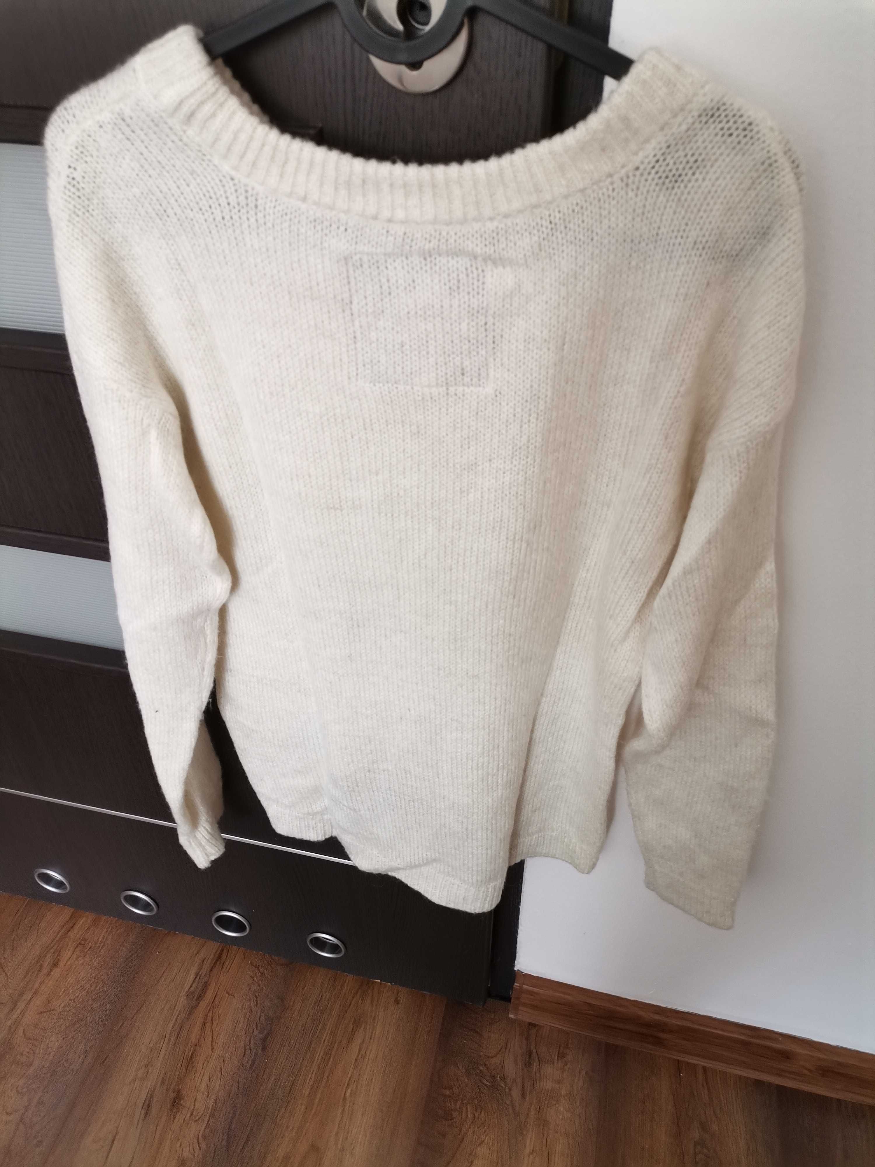 Sweter rozmiar S