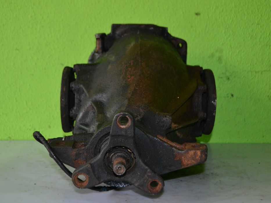 Dyferencjał dyfer tył MERCEDES W126 420 SEL  2.47
