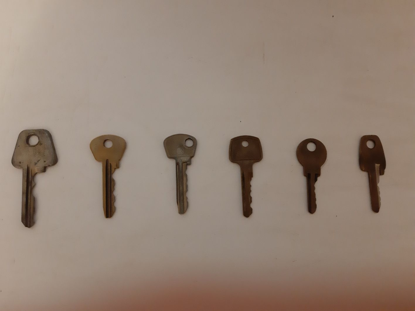 Продам Ключи разные