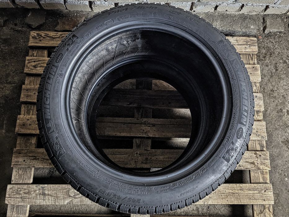 Зимова пара 245/45r18 Michelin | 2023 | 6mm | Italy | Преміум шини/2шт