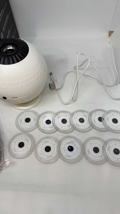 Проектор зоряного неба домашній планетарій світильник светильник на 12