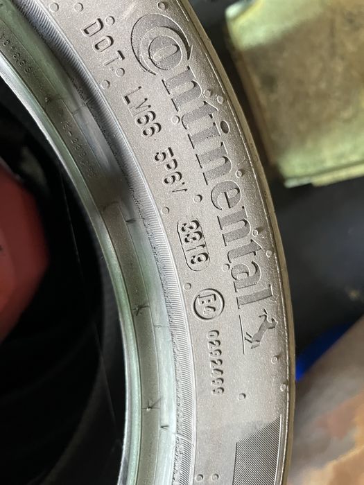 Резина continental ранфлет 245 40 19  3 колеса