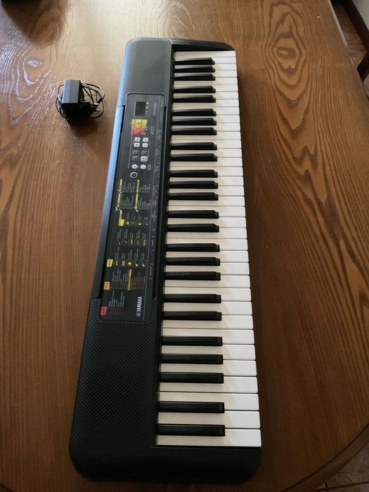 Yamaha psr f52 teclado