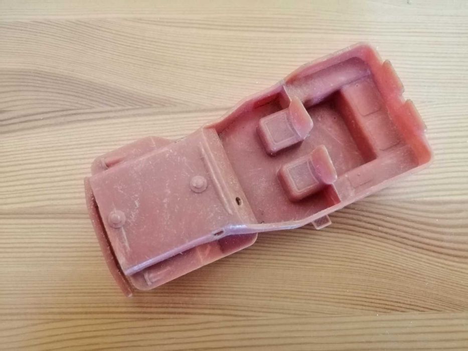 Jeep Willys (KIOSKOWIEC) - karoseria - kultowy samochodzik PRL