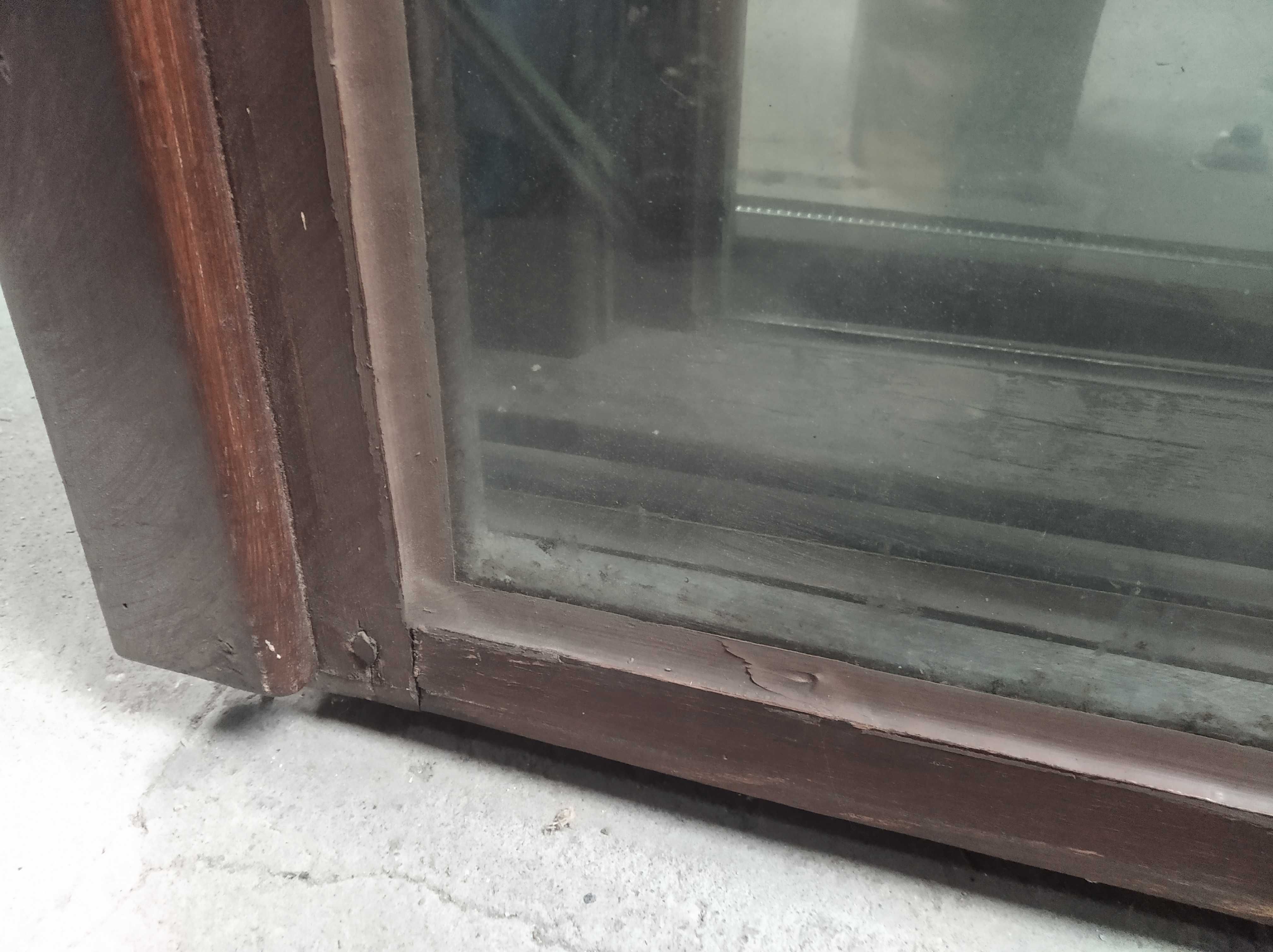 Okno drewniane dwuskrzydłowe podwójne szyby