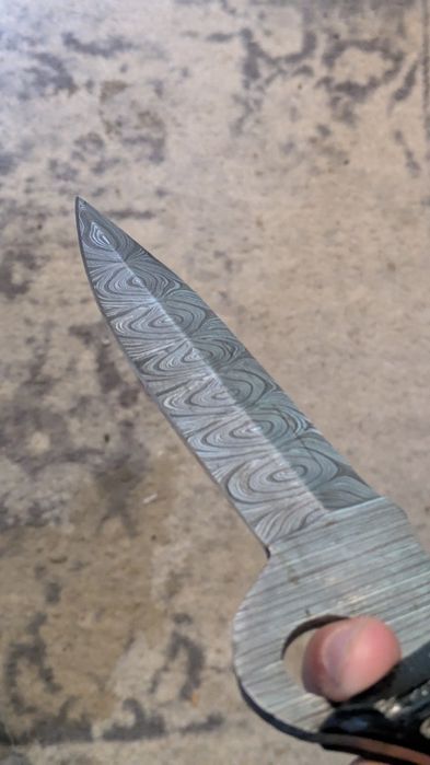 Unikat Nóż ze stali damasceńskiej