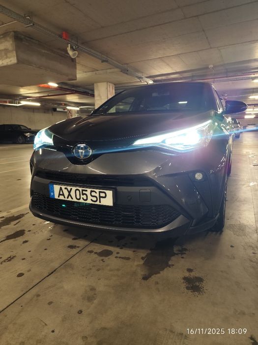 Toyota C-HR 1.8 Hybrid Exclusive + Pack Luxury • 2023 • 42.000 km