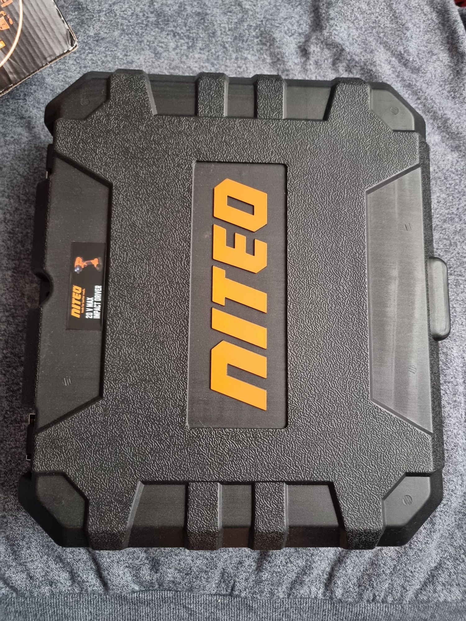 Akumulatorowa ZAKRĘTARKA UDAROWA Niteo 20 V Max, 1/4'', 180 Nm