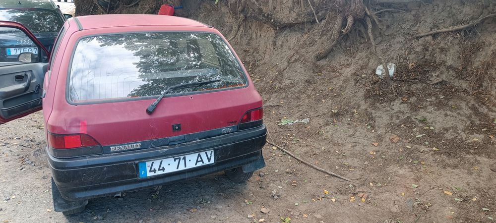 vendo ou troco Renault Clio 4 velocidade